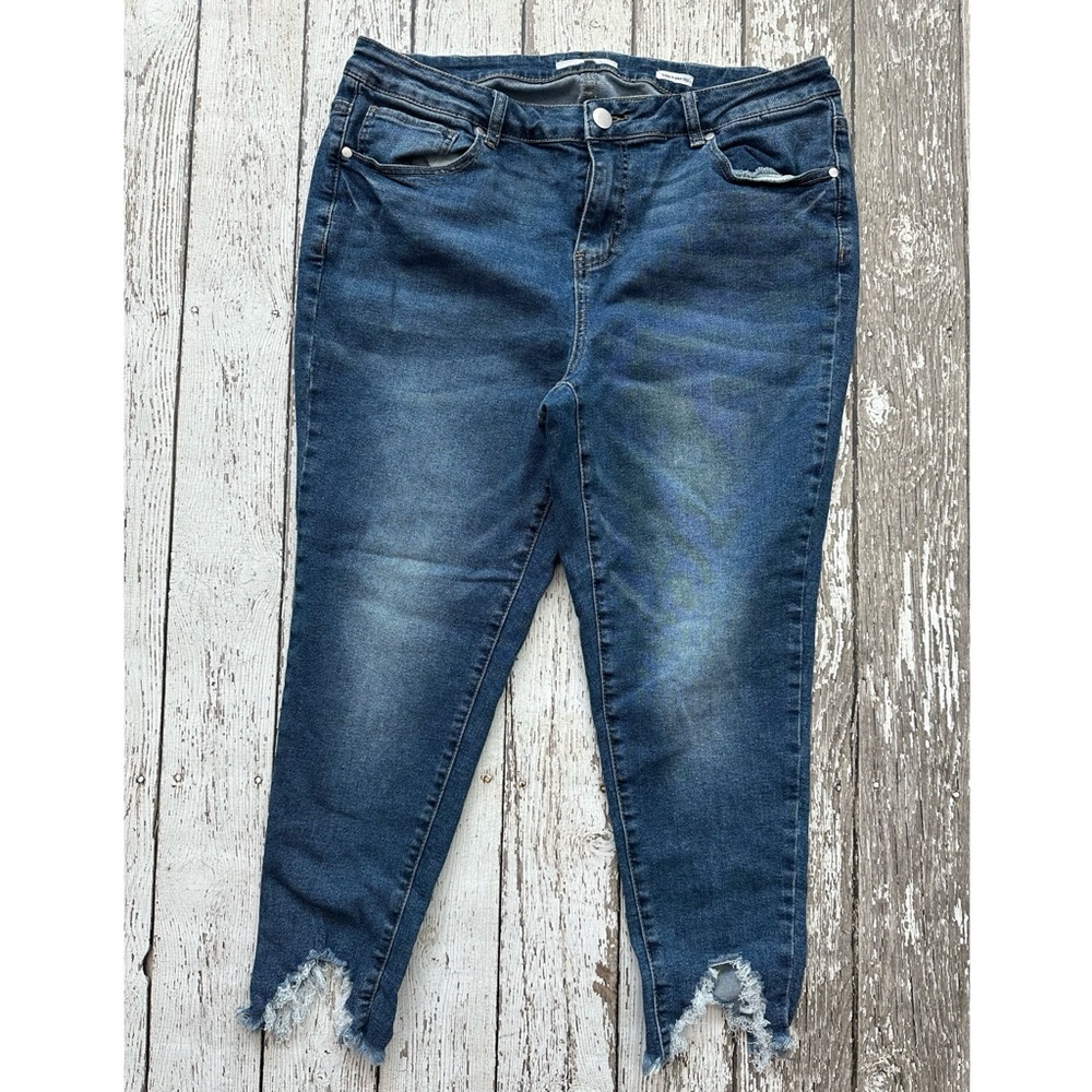 Arula A Beautiful Soul Distressed Hem Skinny Jeans 14 Plus Size